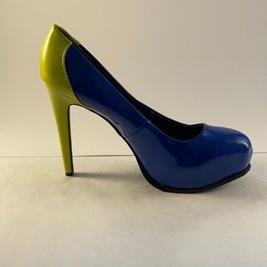 Simply Vera Vera Wang Blue and Yellow Heels